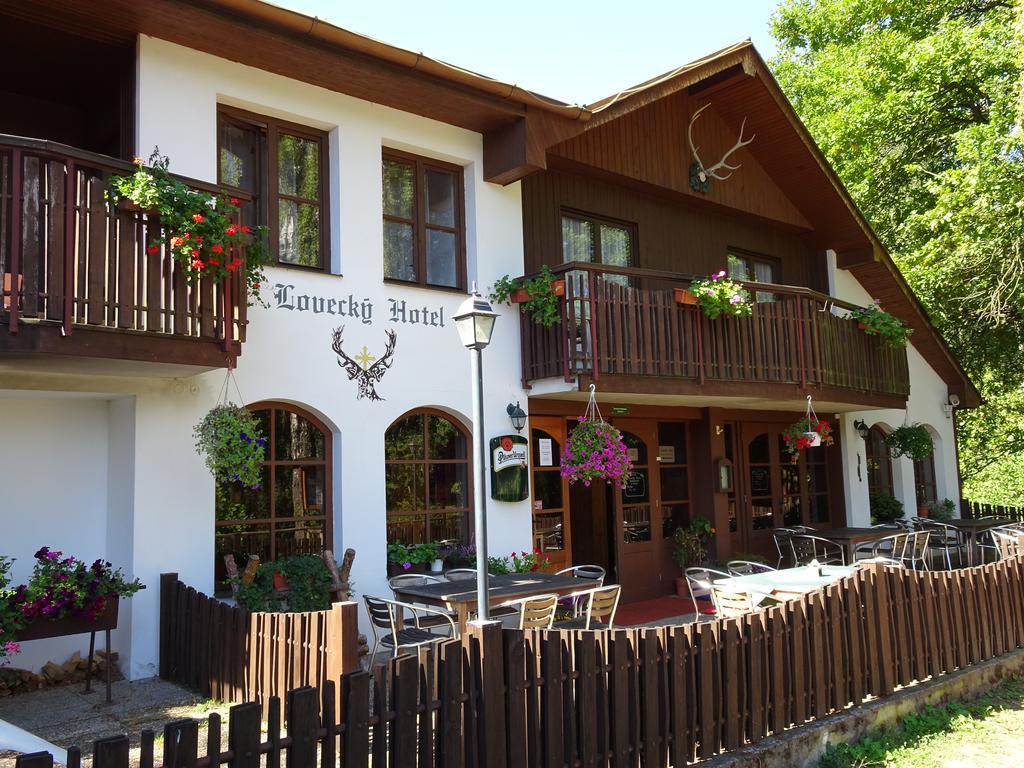 Lovecky Hotel Jivak Louceň Bagian luar foto
