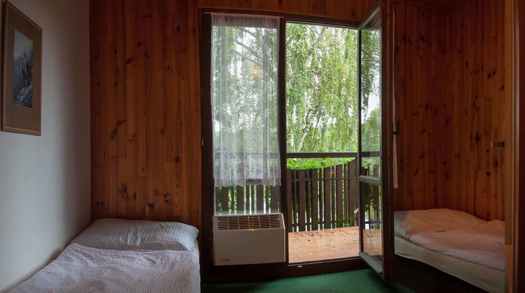 Lovecky Hotel Jivak Louceň Ruang foto
