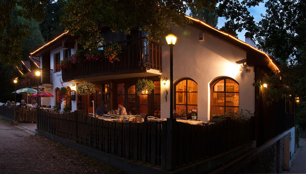 Lovecky Hotel Jivak Louceň Bagian luar foto