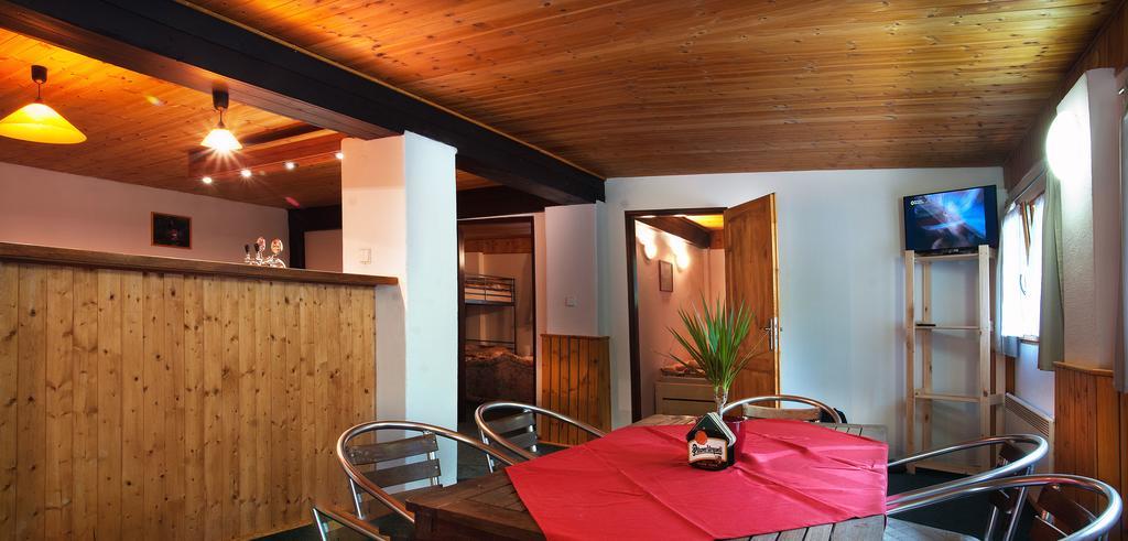 Lovecky Hotel Jivak Louceň Bagian luar foto
