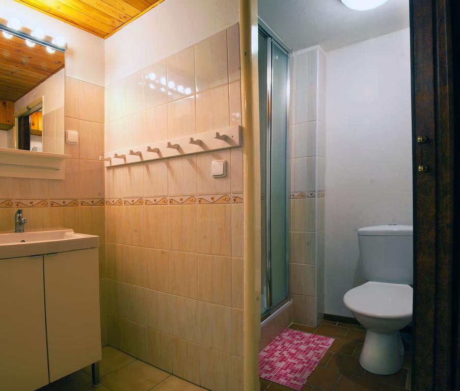 Lovecky Hotel Jivak Louceň Bagian luar foto